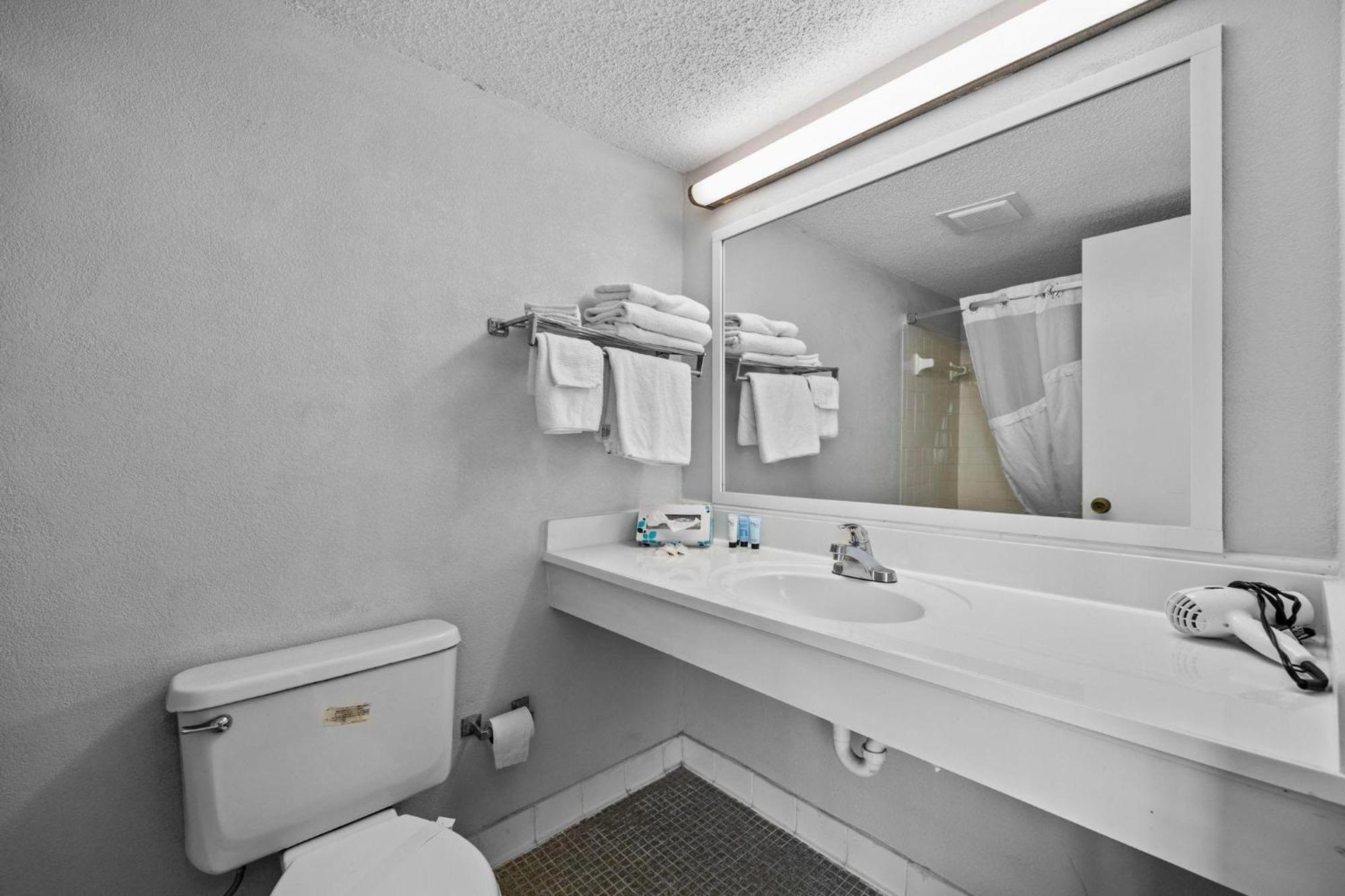 Oasis Hotel North Myrtle Beach Buitenkant foto